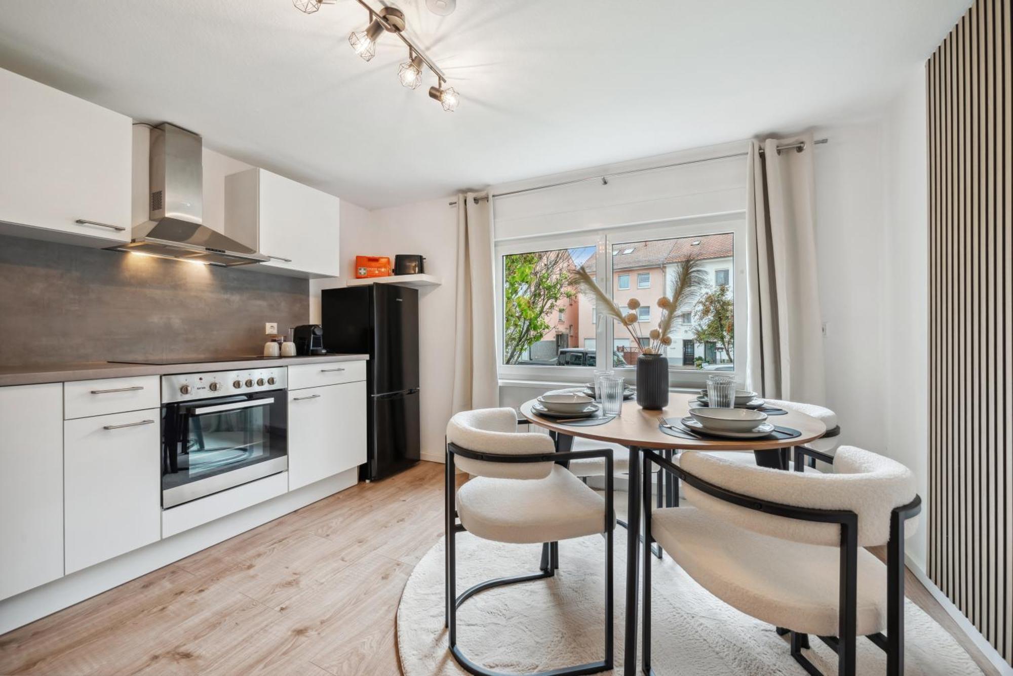 Malu Rooms - Ruhige Lage, Erdgeschoss, Smarttv, Netflix, 24H Checkin, Λούντβιχσμπουργκ Εξωτερικό φωτογραφία