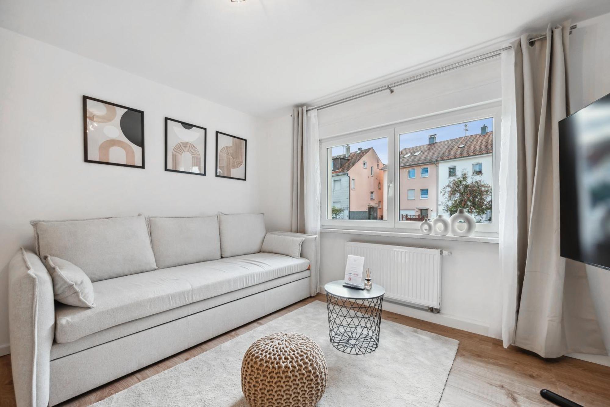 Malu Rooms - Ruhige Lage, Erdgeschoss, Smarttv, Netflix, 24H Checkin, Λούντβιχσμπουργκ Εξωτερικό φωτογραφία
