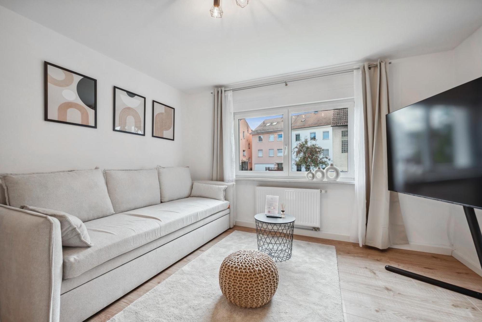 Malu Rooms - Ruhige Lage, Erdgeschoss, Smarttv, Netflix, 24H Checkin, Λούντβιχσμπουργκ Εξωτερικό φωτογραφία