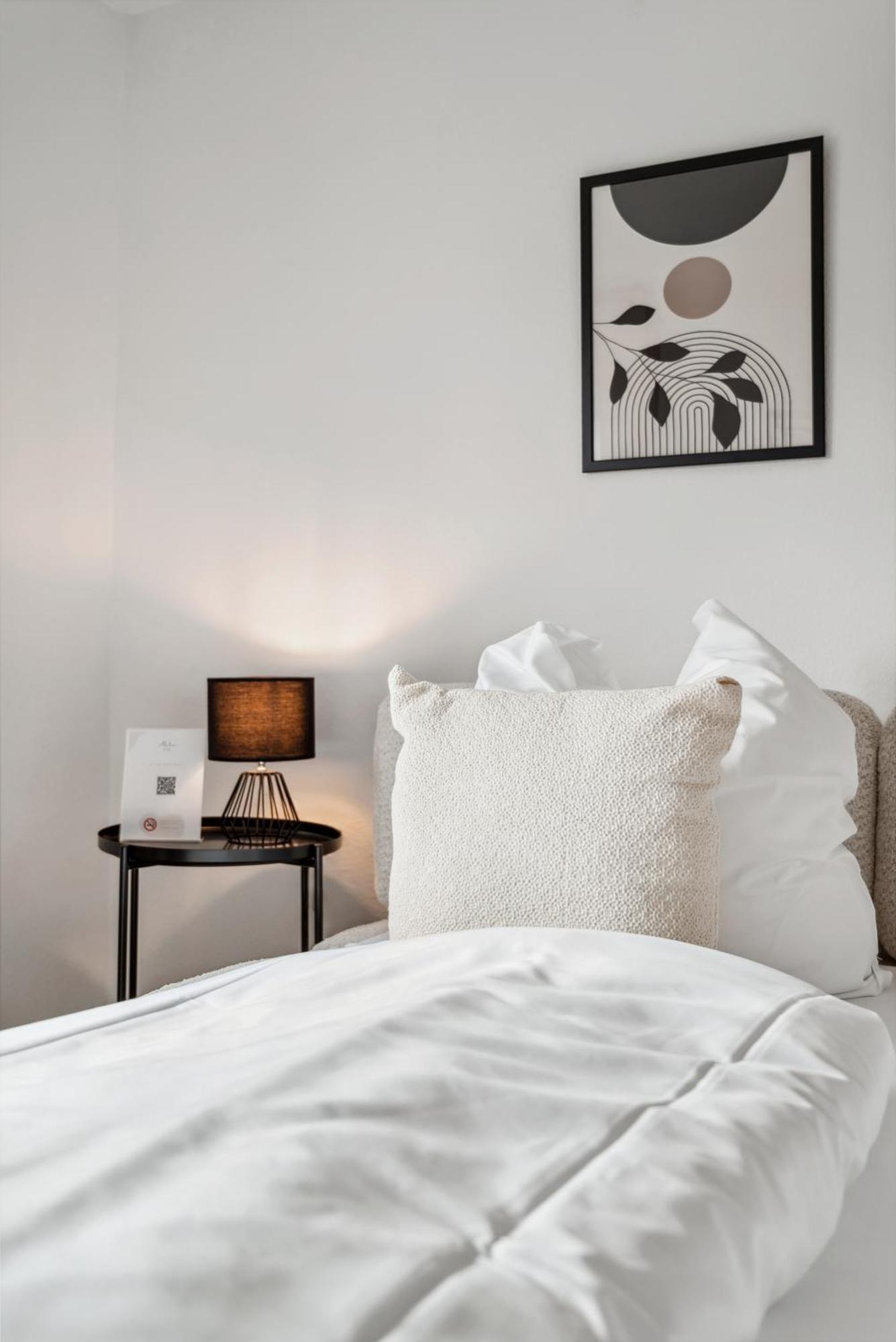 Malu Rooms - Ruhige Lage, Erdgeschoss, Smarttv, Netflix, 24H Checkin, Λούντβιχσμπουργκ Εξωτερικό φωτογραφία
