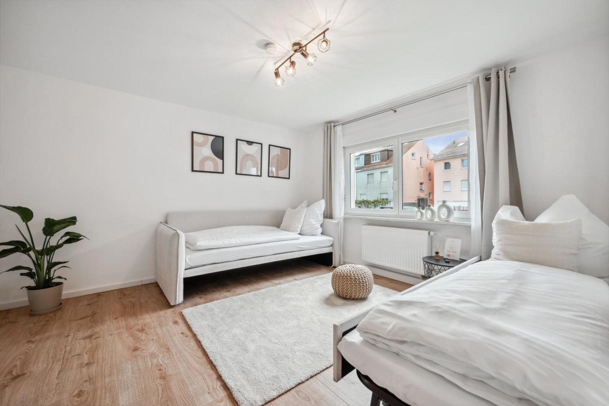 Malu Rooms - Ruhige Lage, Erdgeschoss, Smarttv, Netflix, 24H Checkin, Λούντβιχσμπουργκ Εξωτερικό φωτογραφία