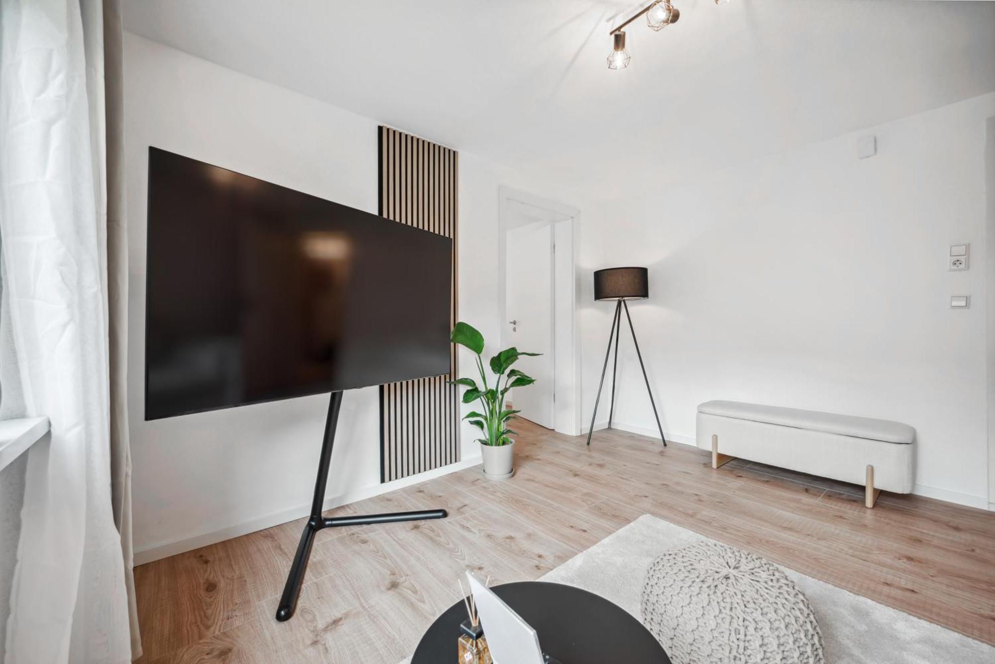 Malu Rooms - Ruhige Lage, Erdgeschoss, Smarttv, Netflix, 24H Checkin, Λούντβιχσμπουργκ Εξωτερικό φωτογραφία